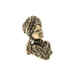 Anello fatto a mano raffigurante un Moro con pietre dure
