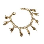 Bracciale fatto a mano con diversi pendenti